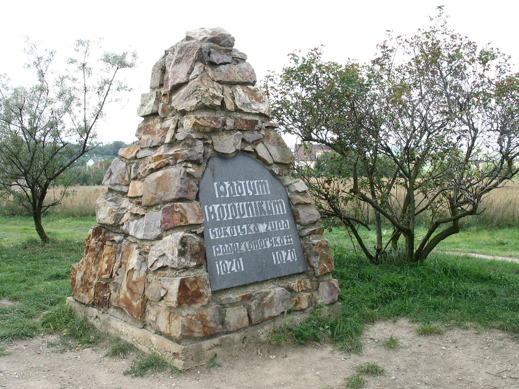 Ein einfaches steinernes Denkmal